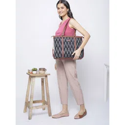 ZOUK Charcoal Black & Grey Ikat Print Vegan Leather 15 Inch Sustainable Laptop Bag-picture-37