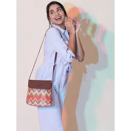 ZOUK Geometric Printed Structured Sling Bag-picture-12