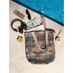 ZOUK Printed Structured Tote Bag-picture-28